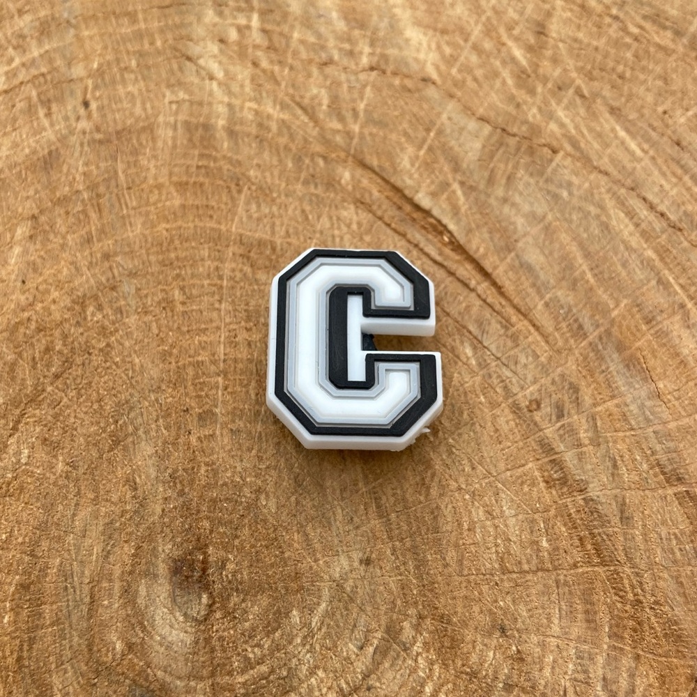 🔴10 for $10 shoe charms for Crocs
